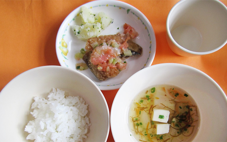 鯖のラビゴットソースかけ